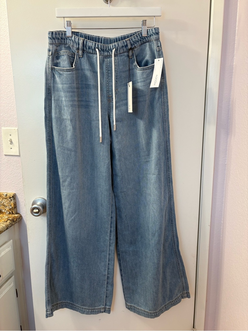 Hidden Nori Mid Rise Drawstring Wide Leg NWT Rise 14/ Ins 31/Length 43/W 16-17 - Picture 4 of 12